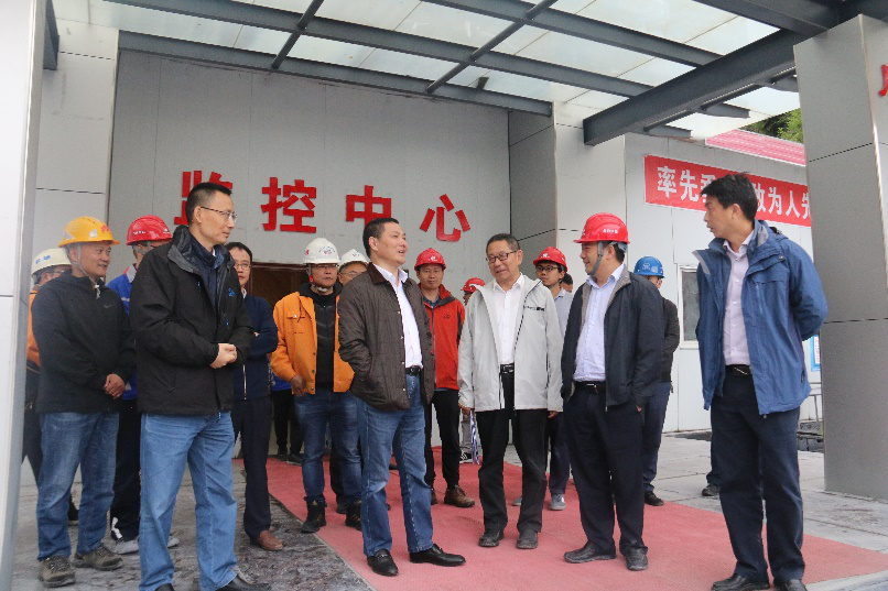 省交通投資集團(tuán)黨委副書記、副董事長(zhǎng)、總經(jīng)理 周黎明赴九綿高速LJ9項(xiàng)目檢查指導(dǎo)工作